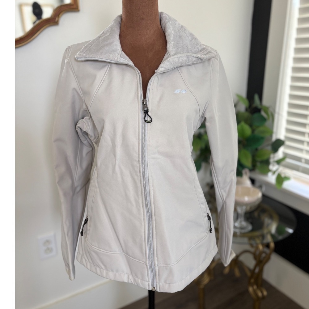 Köppen Women's Active Full Zip Fleece Collar Softshell‎ Jacket